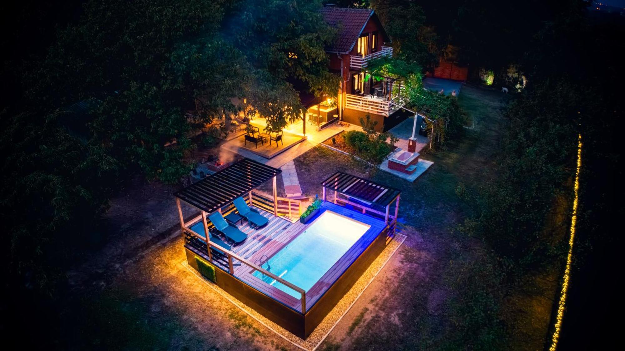 Villa Dijana - Pool, Spa, Outdoor Kitchen Belgrade Extérieur photo
